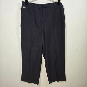 Liz Golf Anissa Navy Blue, Cropped Polyester And Cool Max Fabric Pants. Size 12.